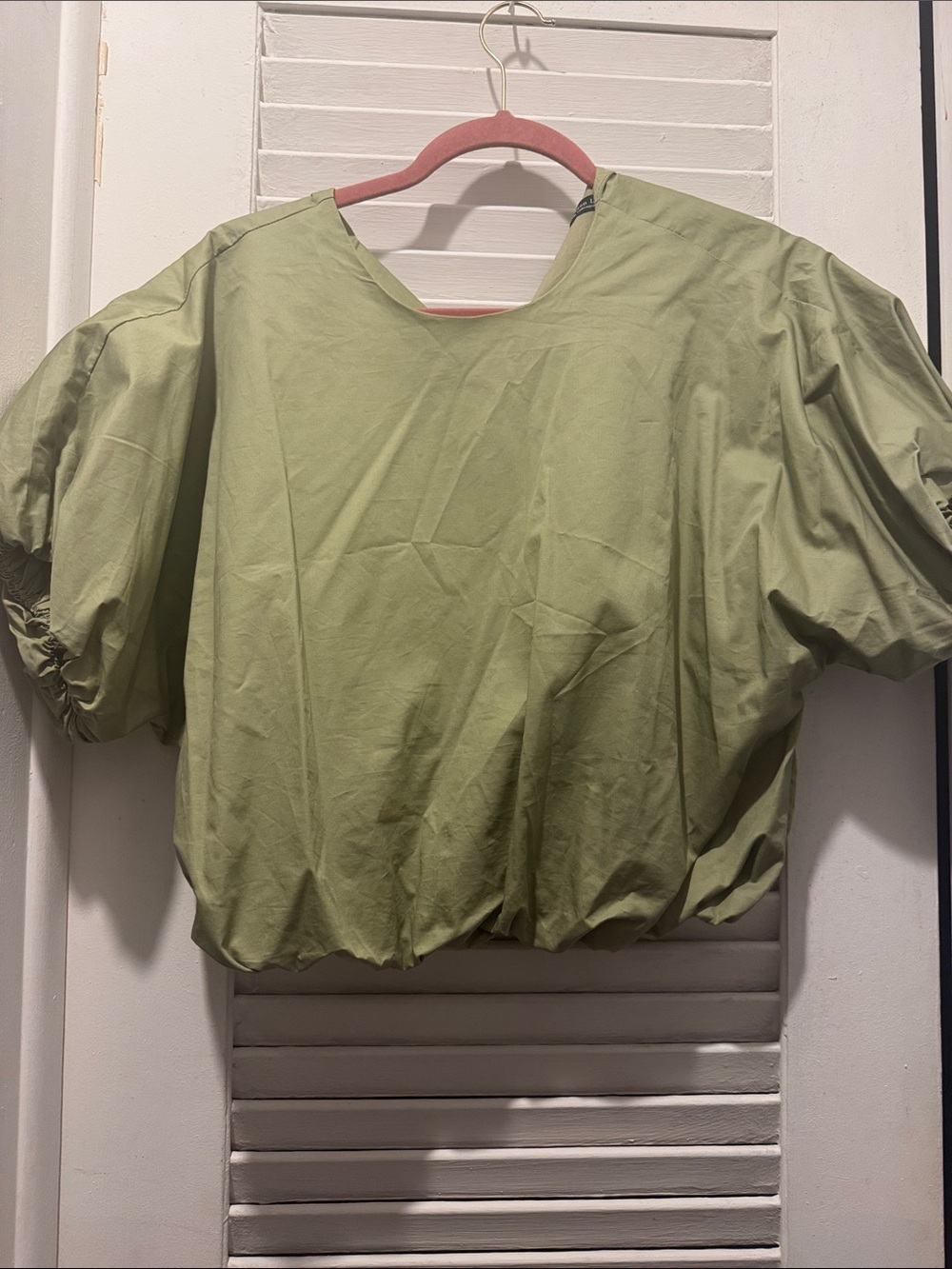 Emerson Lang Women's Light Olive Puff Sleeve Crop Top